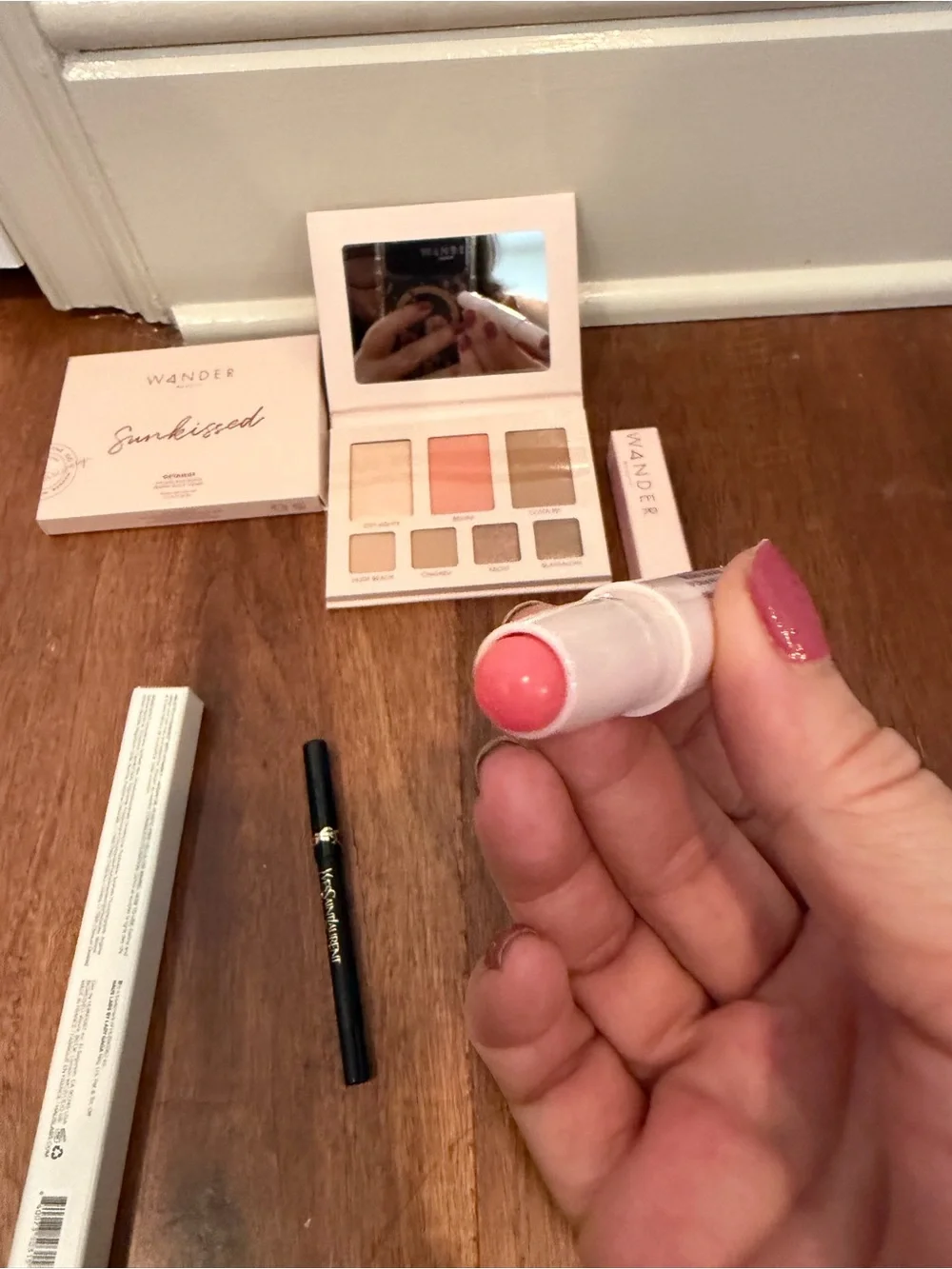 Wander Beauty Eyeshadow & Blush Palette with Peach, Pink and Gold Shades